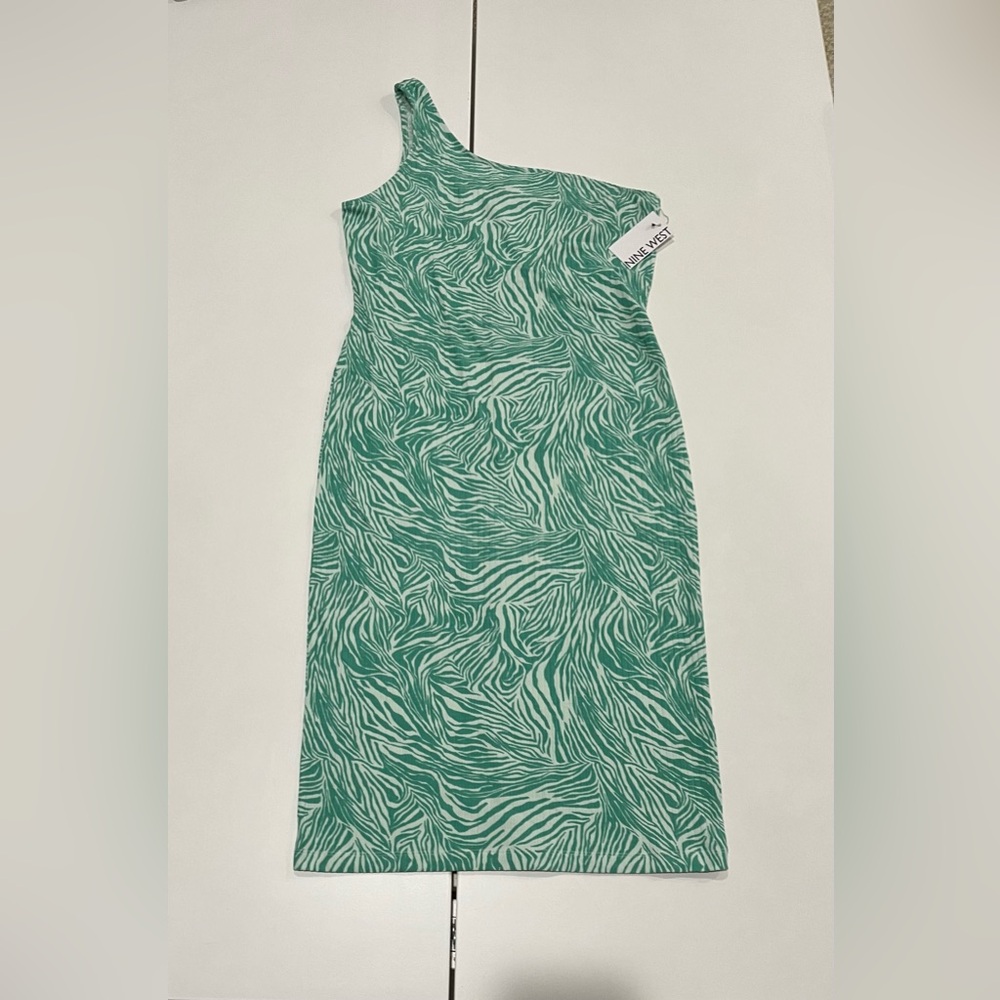 Nine West midi, one shoulder dress. NWT. XL. Teal print.